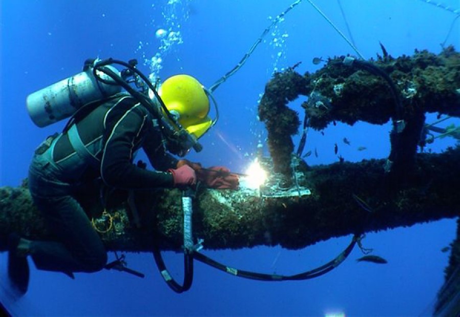 MIG Welding Underwater: A Dangerous and Challenging Job!